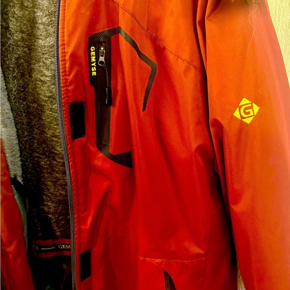 Gemyse Ski Snow Jacket, waterproof, with removable hood. Size XL - $55 - Picture 3 of 7